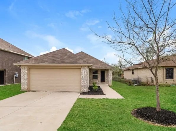 1601 Oriole St, Ennis, TX 75119