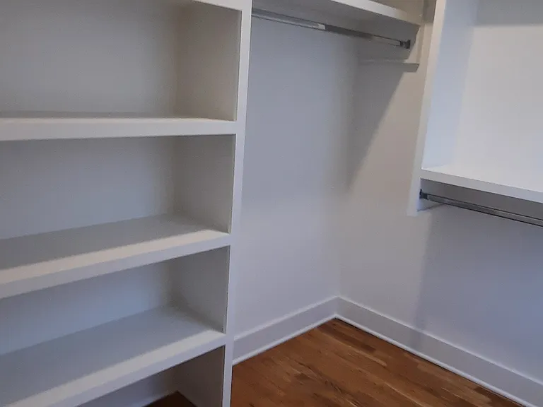 490 W Trinity Ln — Photo 28