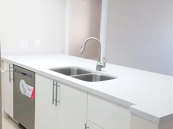 4th image of 8100 Geneva Ct APT 542