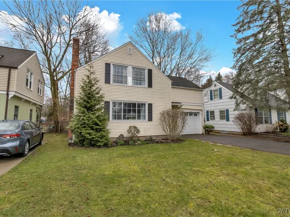 156 Bernhardt Dr, Amherst, NY 14226