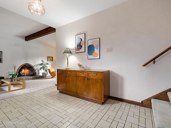 5th image of 20735 London Dr