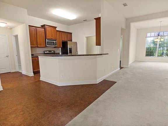 3rd image of 304 Giovani Blvd