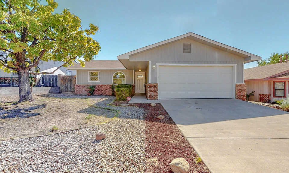 1st image of 16 Aldea Pl