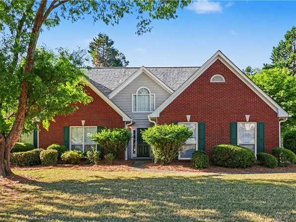 5295 Antler Ct, Suwanee, GA 30024