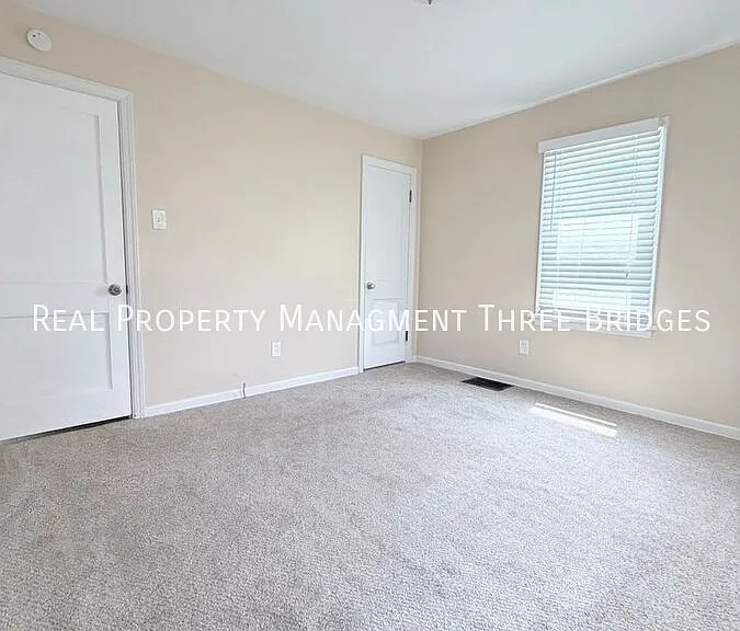 3208 Dix Ave — Photo 7