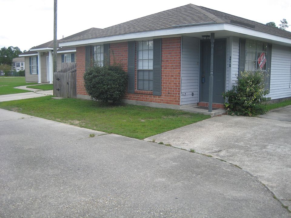 1st image of 210 Parkway North Dr