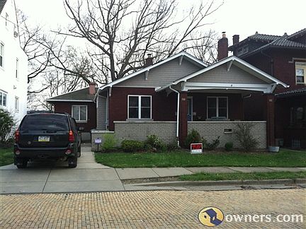 1st image of 401 Oakwood St