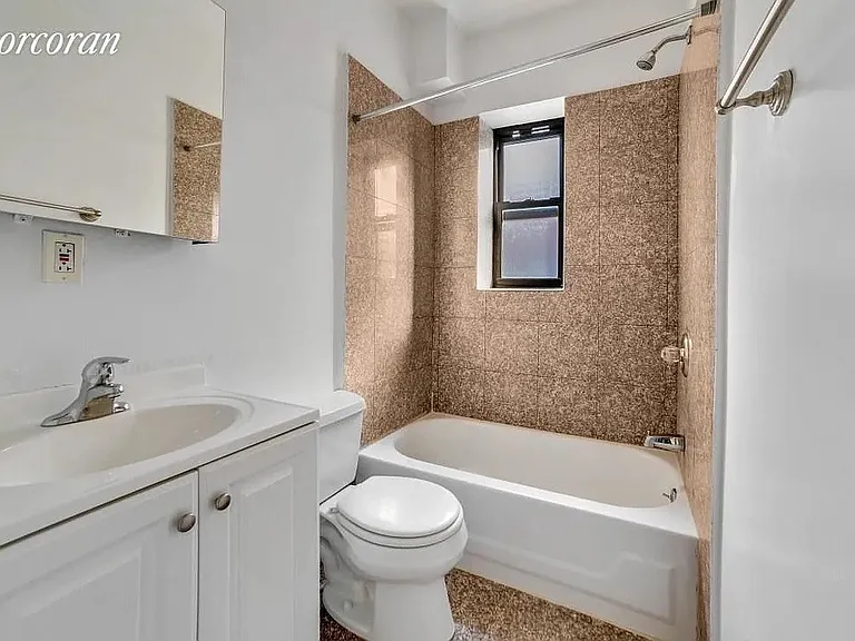 234 E 50th St #6A — Photo 6