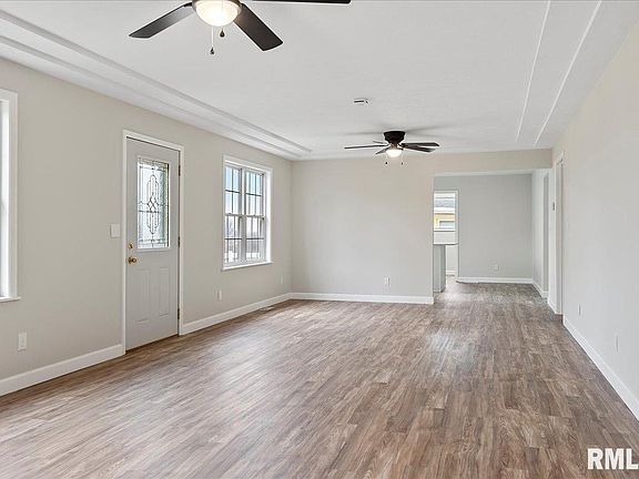 5th image of 16603 Schirding Ave