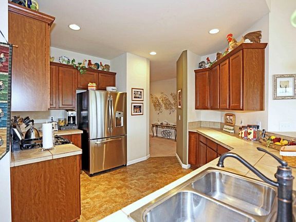 4th image of 7213 287th St NW