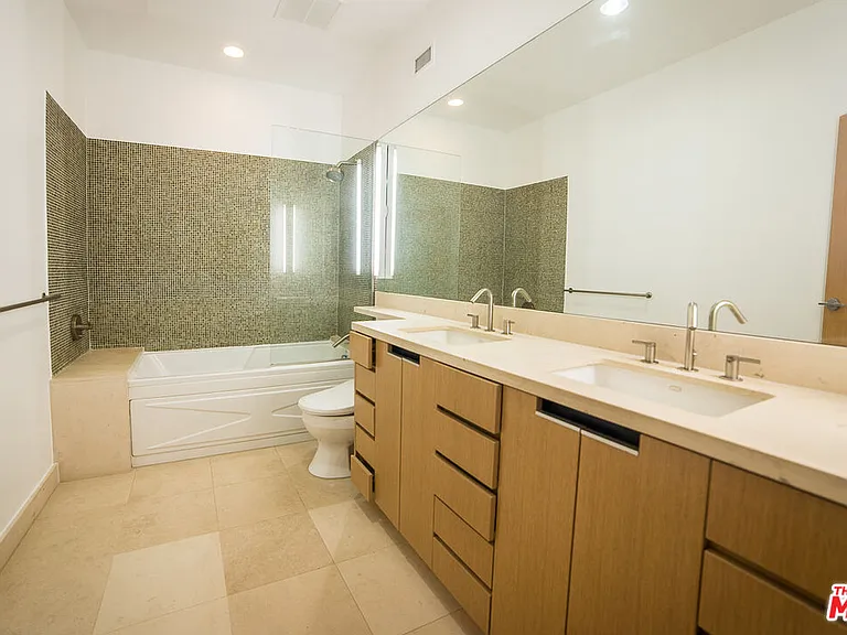 8 Brooks Ave #11 — Photo 29
