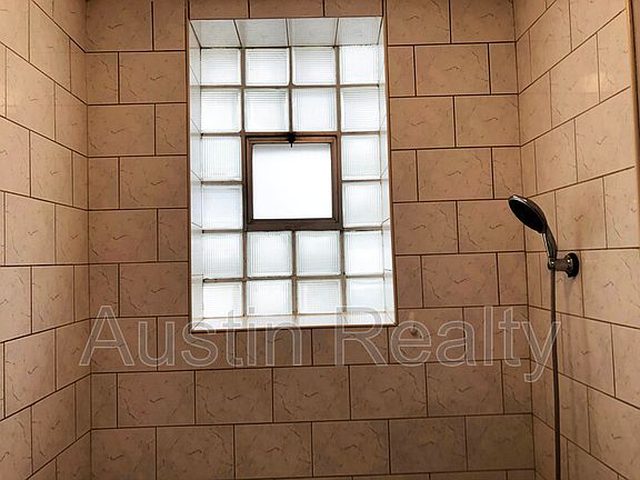 5th image of 5243 Bancroft Ave #2W