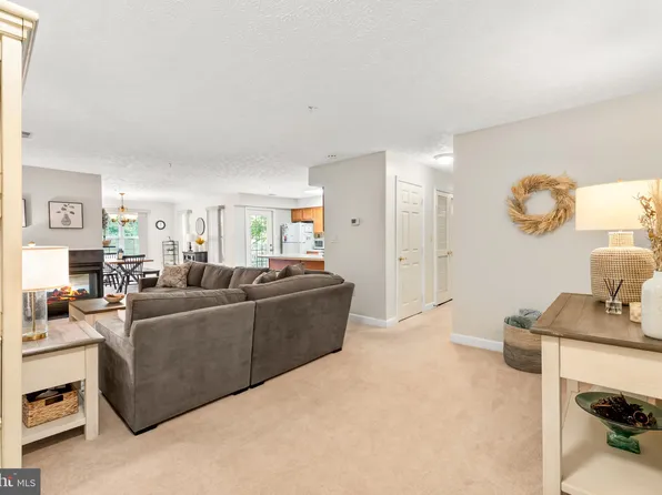 615 Admiral Dr Unit 307, Annapolis, MD 21401