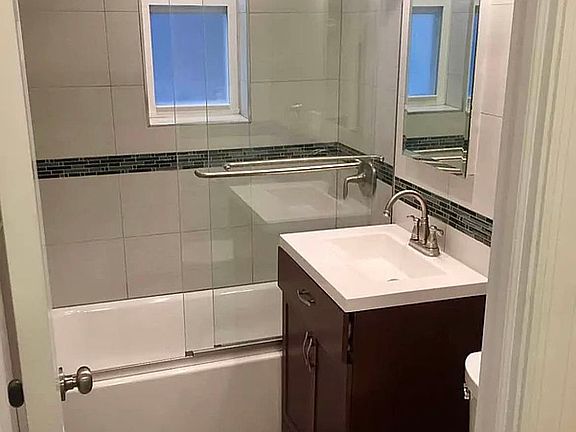 2nd image of 31-78 34th St #3EE