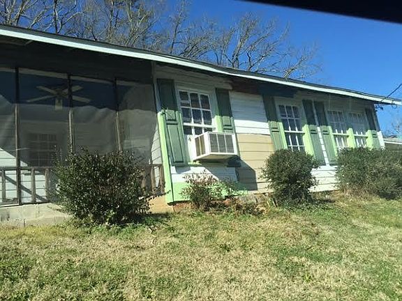 2nd image of 1927 Dayton Blvd