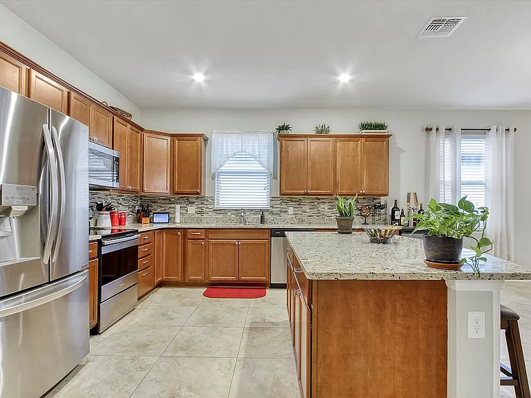 5611 Barletta Dr — Photo 12