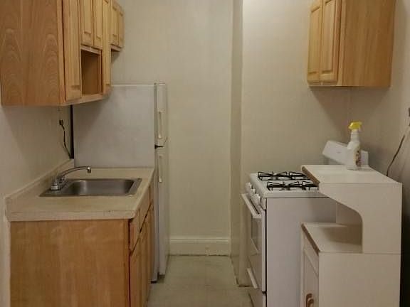 3rd image of 44-15 43rd Ave APT A2