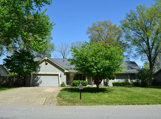 931 Beech Dr, Greenwood, IN