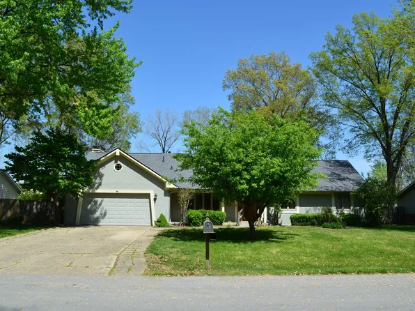 931 Beech Dr, Greenwood, IN 46142