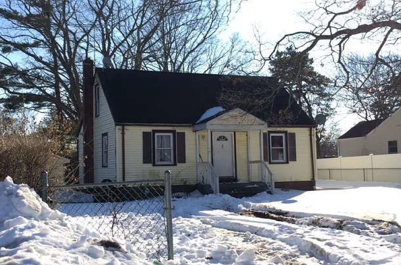 2nd image of 24 McGowan Ln