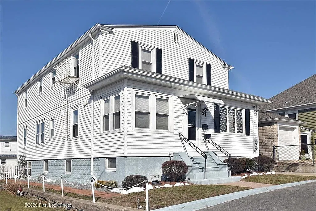 3 bed, 1092 sqft, $2,150 — Photo 2