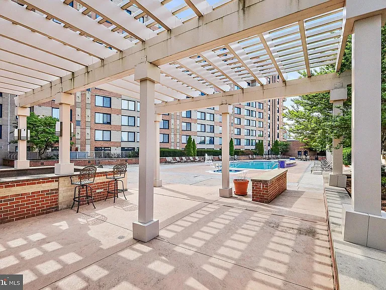 2451 Midtown Ave #1007 — Photo 35