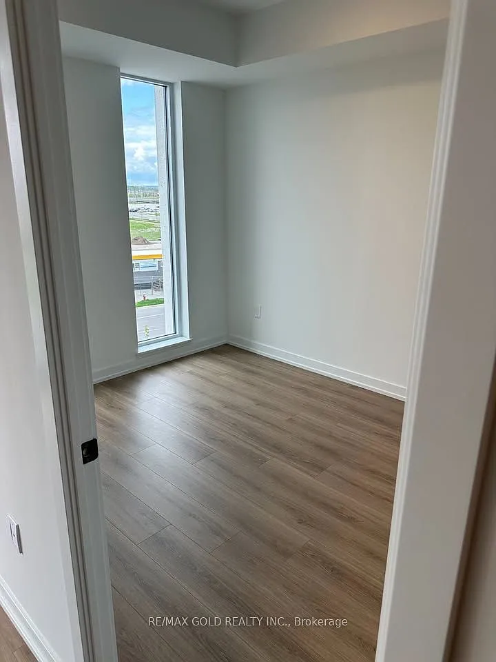 1 bed, $2,000 — Photo 4