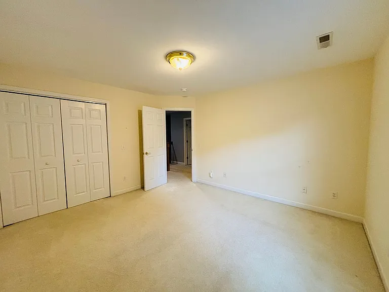 1104 Caldwell Dr — Photo 5