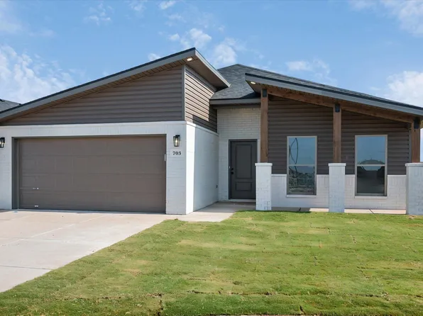 703 E 21st St, Wolfforth, TX 79382