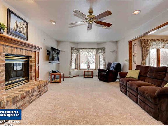 Flows to Family Room