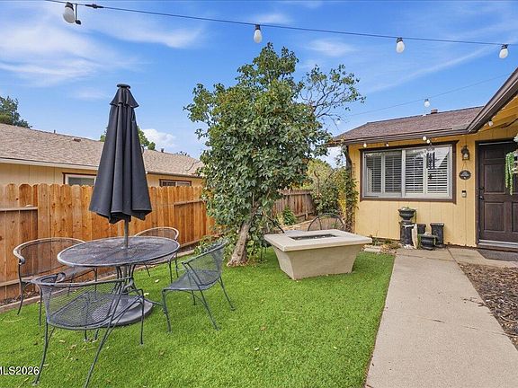 3rd image of 2765 Springland Dr