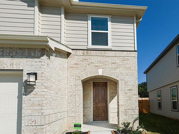 3rd image of 9422 Castillo Ct