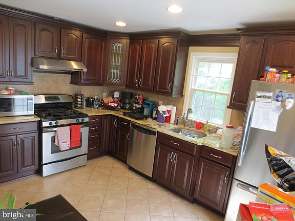 4th image of 9501 Cherry Oak Ct