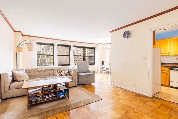 1st image of 160 W End Ave APT 8T