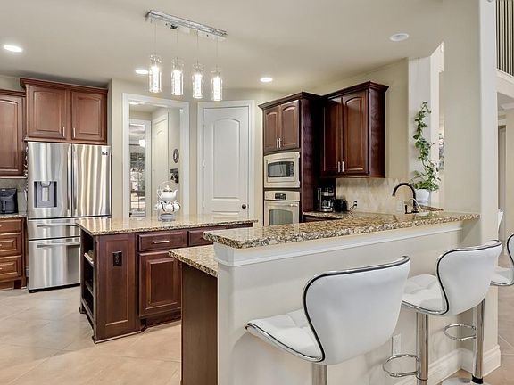3rd image of 16214 Canova Hill Ln