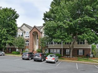 211 Mill Pond Dr, Winston Salem, NC 27106
