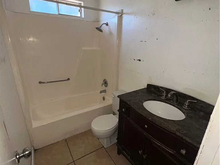 8125 Baylark Dr — Photo 10