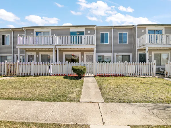 4474 Provincetown Dr, Country Club Hills, IL 60478