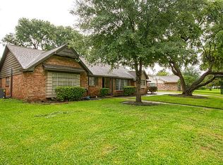 5105 Glenhaven Dr, Baytown, TX 77521