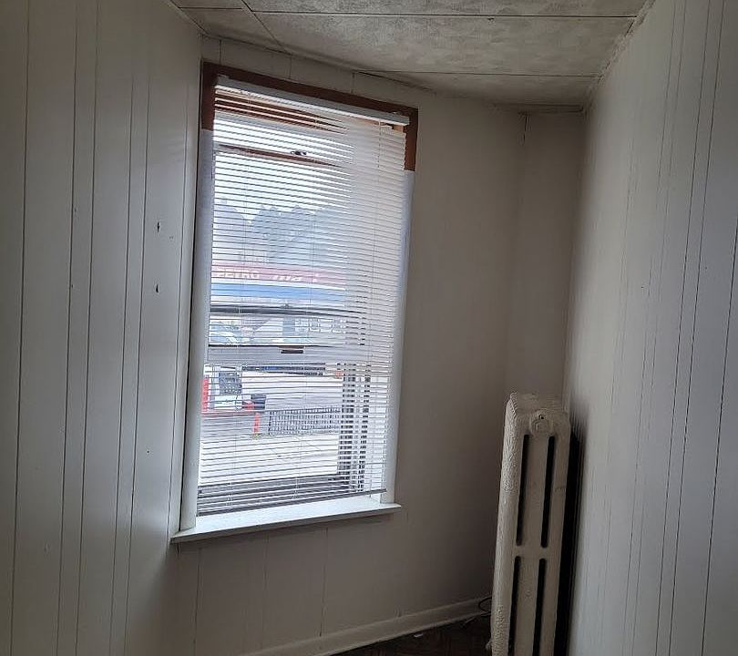 2nd image of 2323-2337 S 5th St #5