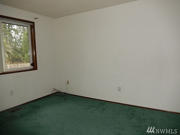 3rd image of 31610 39th Ave E