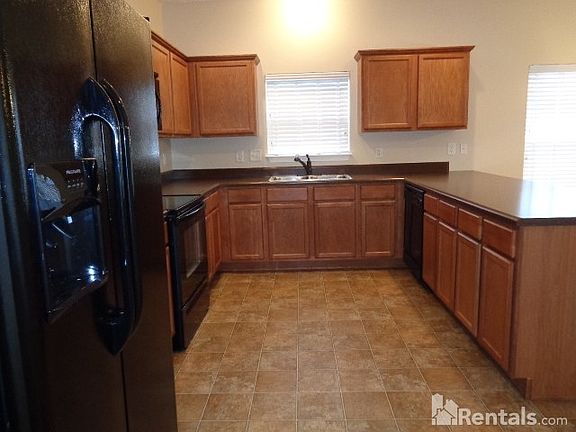 5th image of 385 Sarava Ln