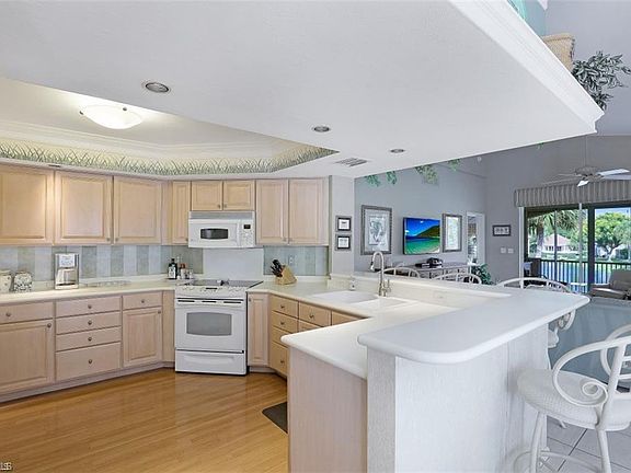4th image of 8459 Abbington Cir #9-922