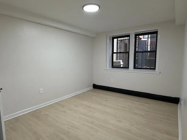 154 S Harrison St #1H — Photo 8
