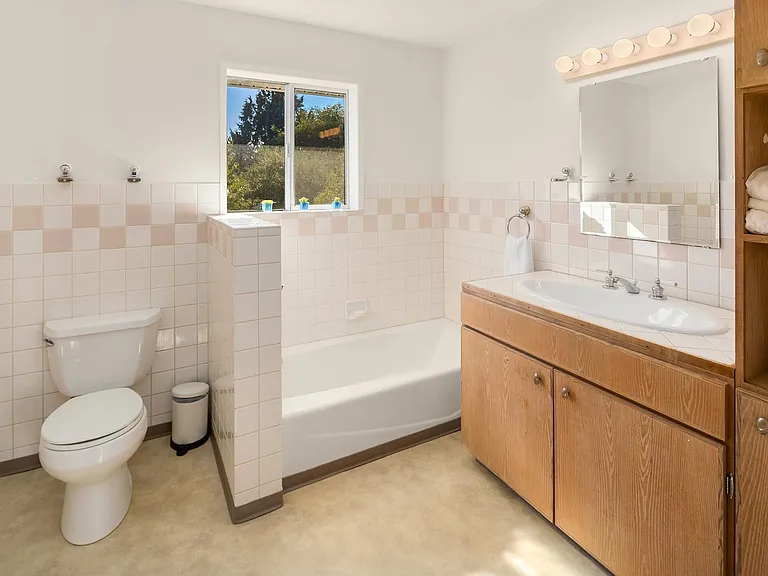 10131 3rd Ave NW — Photo 12