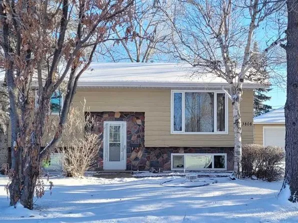 3808 W 49a Ave, Innisfail, AB T4G 1J2