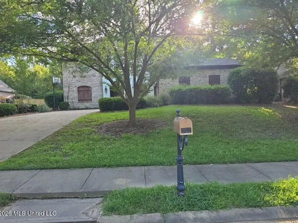 169 Saint Ives Dr, Madison, MS 39110