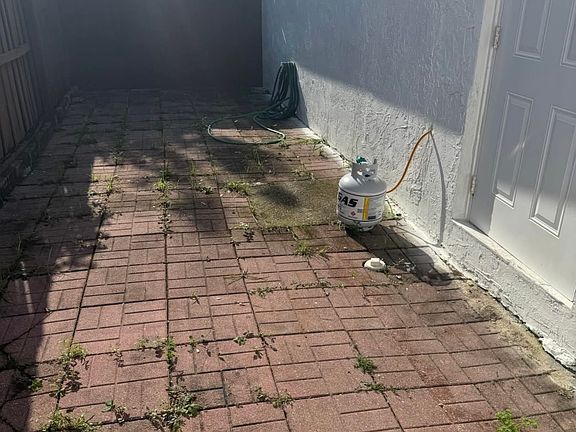 4th image of 20776 NW 41st Ave