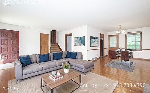 3rd image of 9151 Somerset Dr