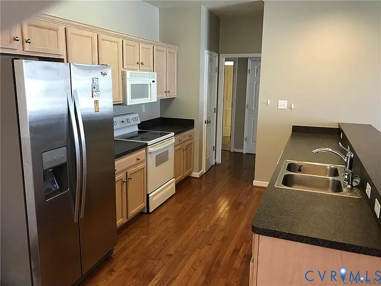 6303 Greystone Creek Rd — Photo 4